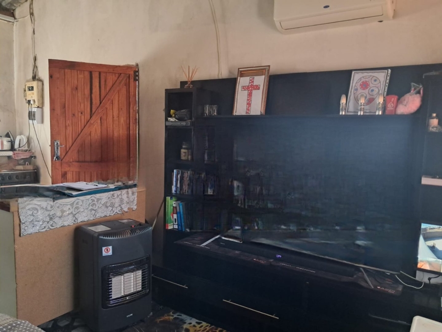 2 Bedroom Property for Sale in Harry Gwala Free State